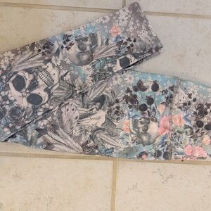 Floral Skull Print Womans Leggings
